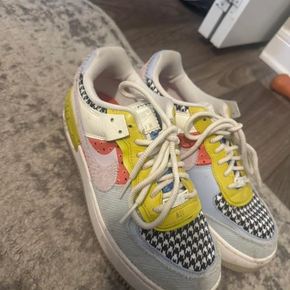 Nike Multicolor Women's Sneakers